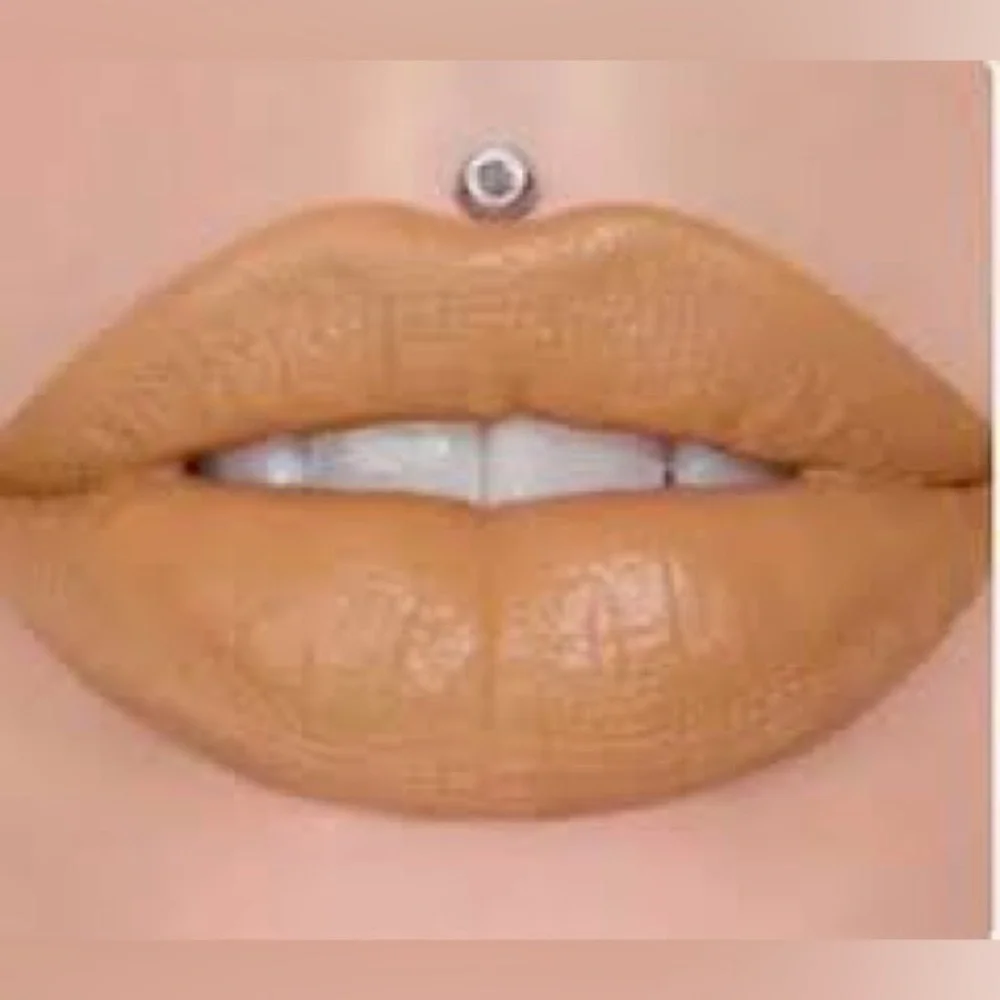 Jeffree Star Lipstick – Velvet Trap Discontinued GardenIng